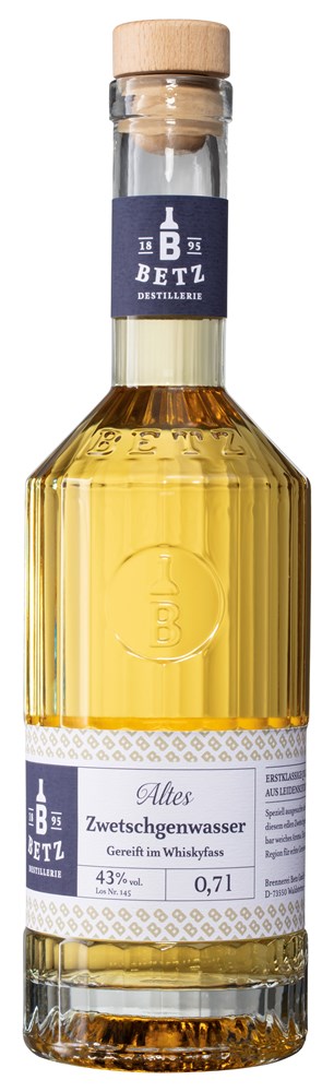 Altes Zwetschgenwasser gereift im Whiskyfass 0,7 l