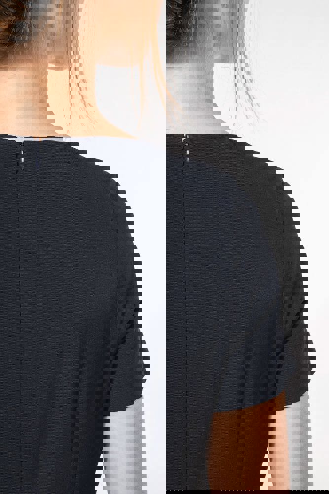 K500 - Kleid mit kurzen Ärmeln